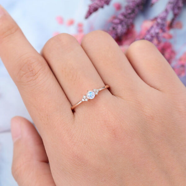 Gardensring Rose gold Round cut Moonstone engagement ring-5