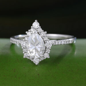 Gardensring White Gold Pear Cut Moissanite Engagement Ring-2