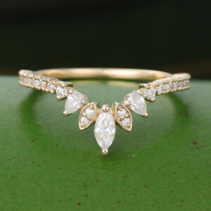 Gardensring Marquise Cut Moissanite Yellow Gold Wedding Band